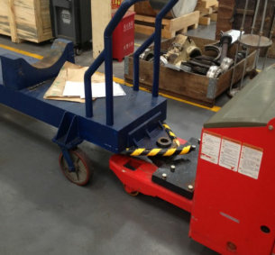 非標(biāo)牽引車 非標(biāo)牽引車